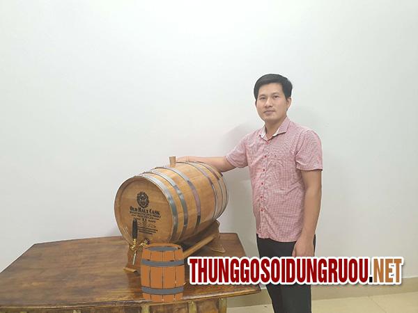 Thùng rượu gỗ sồi